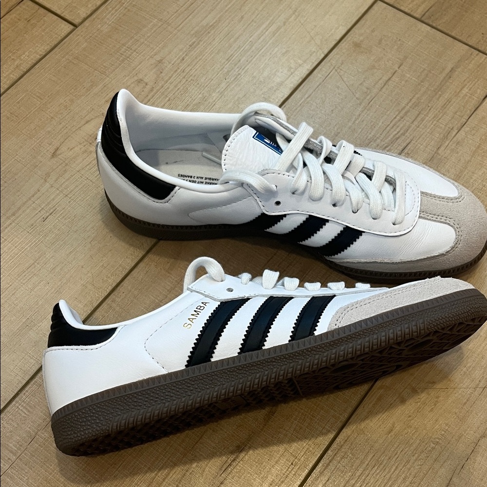 New Adidas Samba White and Black Sneakers. Never worn
